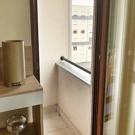 Apartman Lola Apartment *