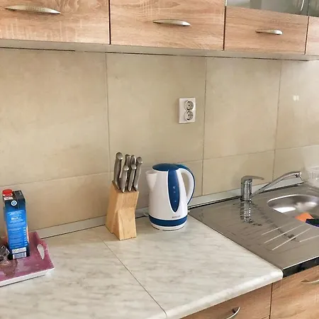 Apartman Lola *